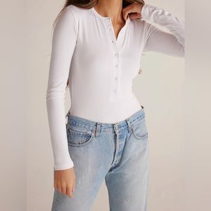 🤍🤍CLYQUE Henley Bodysuit Long sleeve White Sz XS NWT